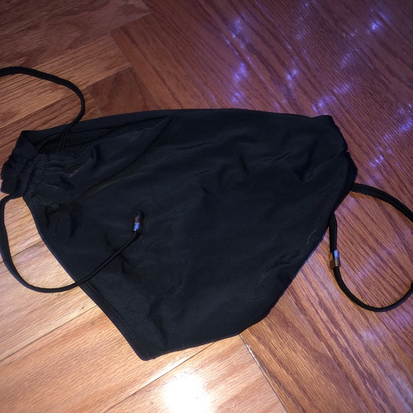 Bathing suit bottoms - Picture 3 of 3